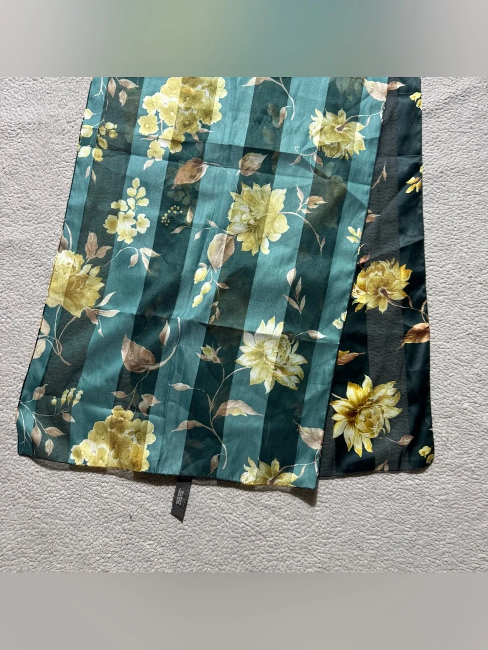 Unbranded Scarf Womens OS Green Yellow Floral Rectangle Lightweight Sheer Pretty